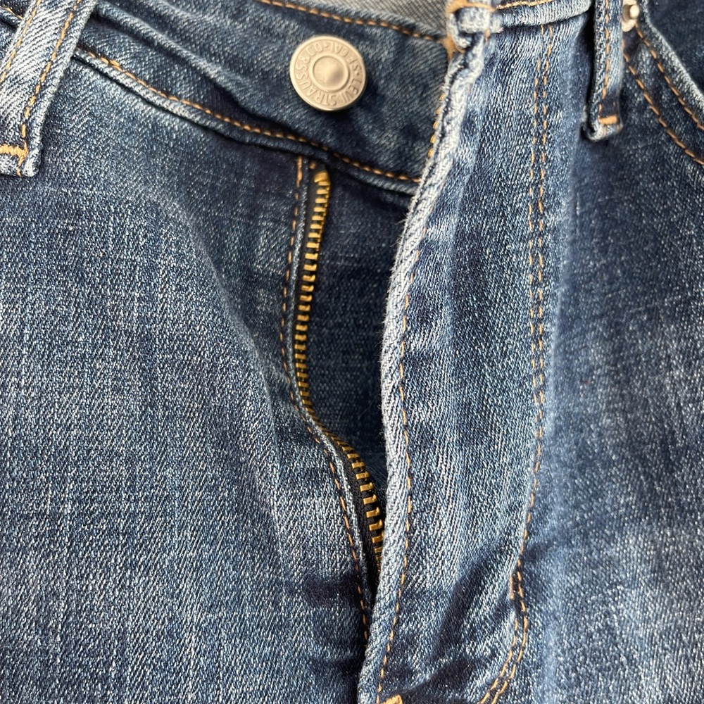 High Rise Skinny Levis Jeans - Picture 6 of 10